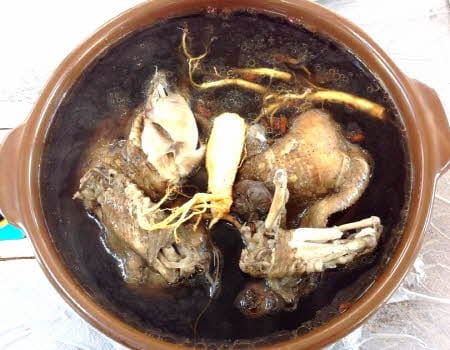 Lacquer Tree Chicken Soup: A Traditional Remedy for Modern Gastritis