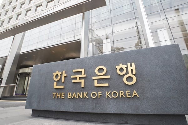 Korea’s Interest Rate Cuts: Bold Move or Risky Gamble?