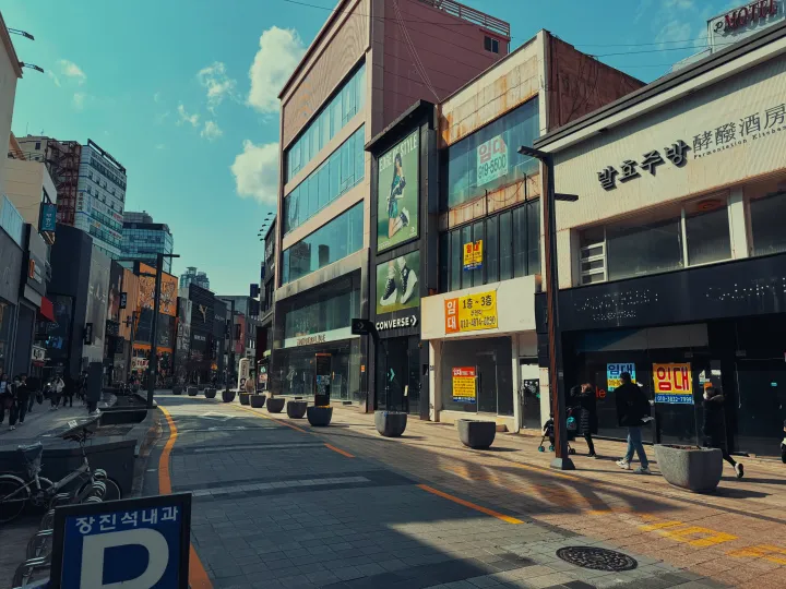 Busan’s Crisis: Youth Leaving, Stores Empty, and Economy Struggling